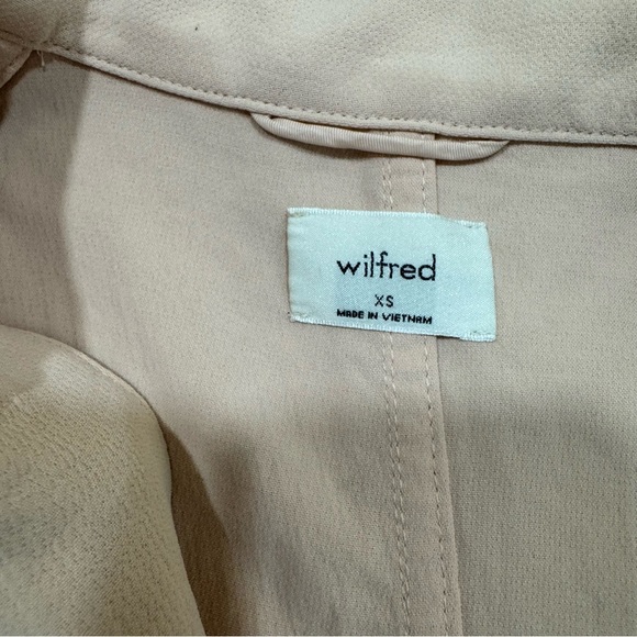 Aritzia Freeform Wilfred Button Up Shirt Oversized Size XS Pale Blush Pink - Picture 4 of 8
